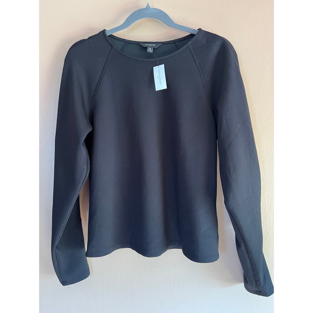 NWT Banana Republic Scuba Fitted Long Sleeve Raglan Top Black Medium